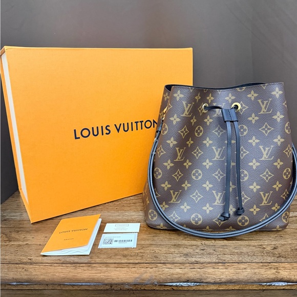 Louis Vuitton Handbags - Louis Vuitton Monogram Canvas Brown NéoNoé MNG Noir Bag